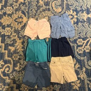 Little boys short lot 
Smokefree 
Size 4T